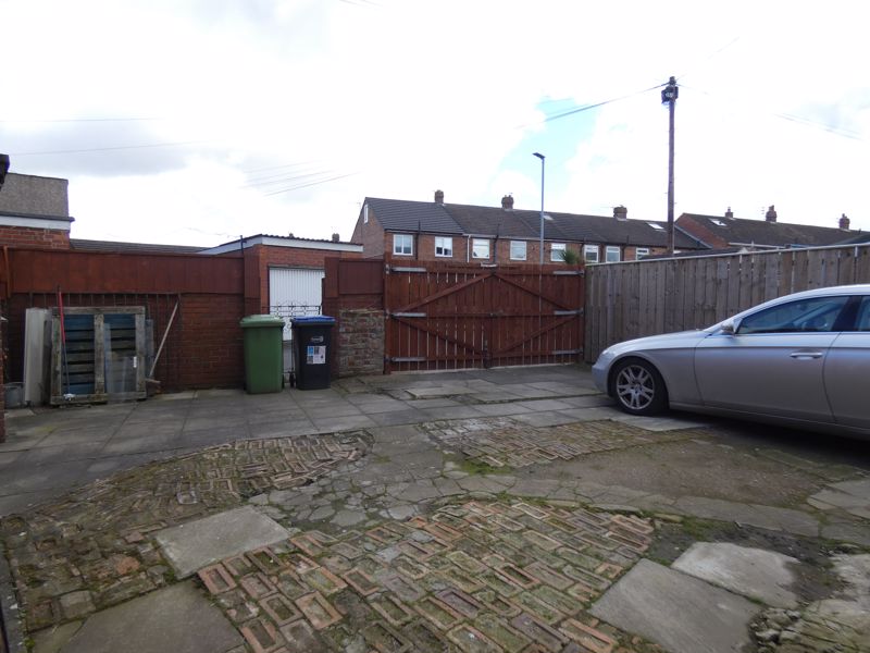 Rear- click for photo gallery